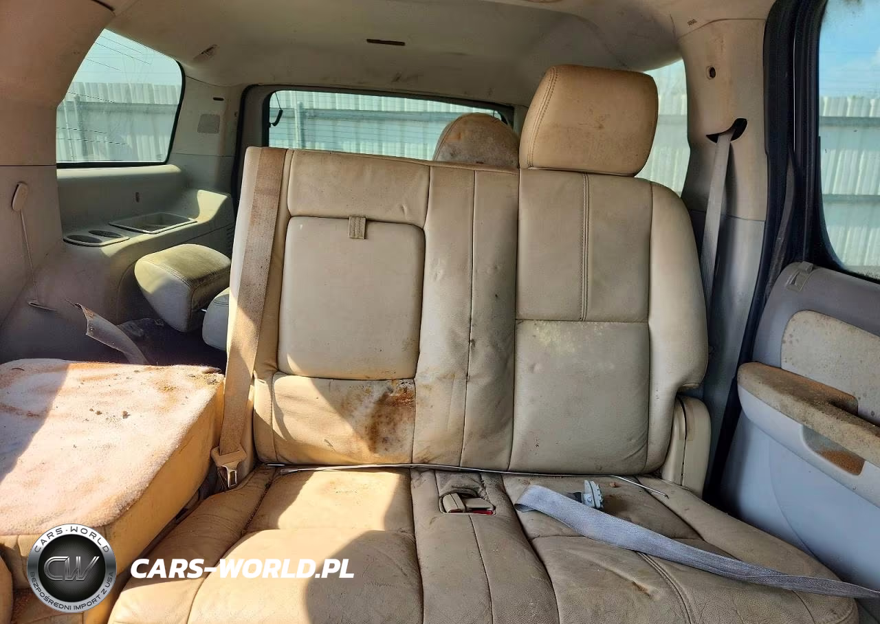 2007 Chevrolet Suburban C1500 VIN:3GNFC16J17G104677 - 10