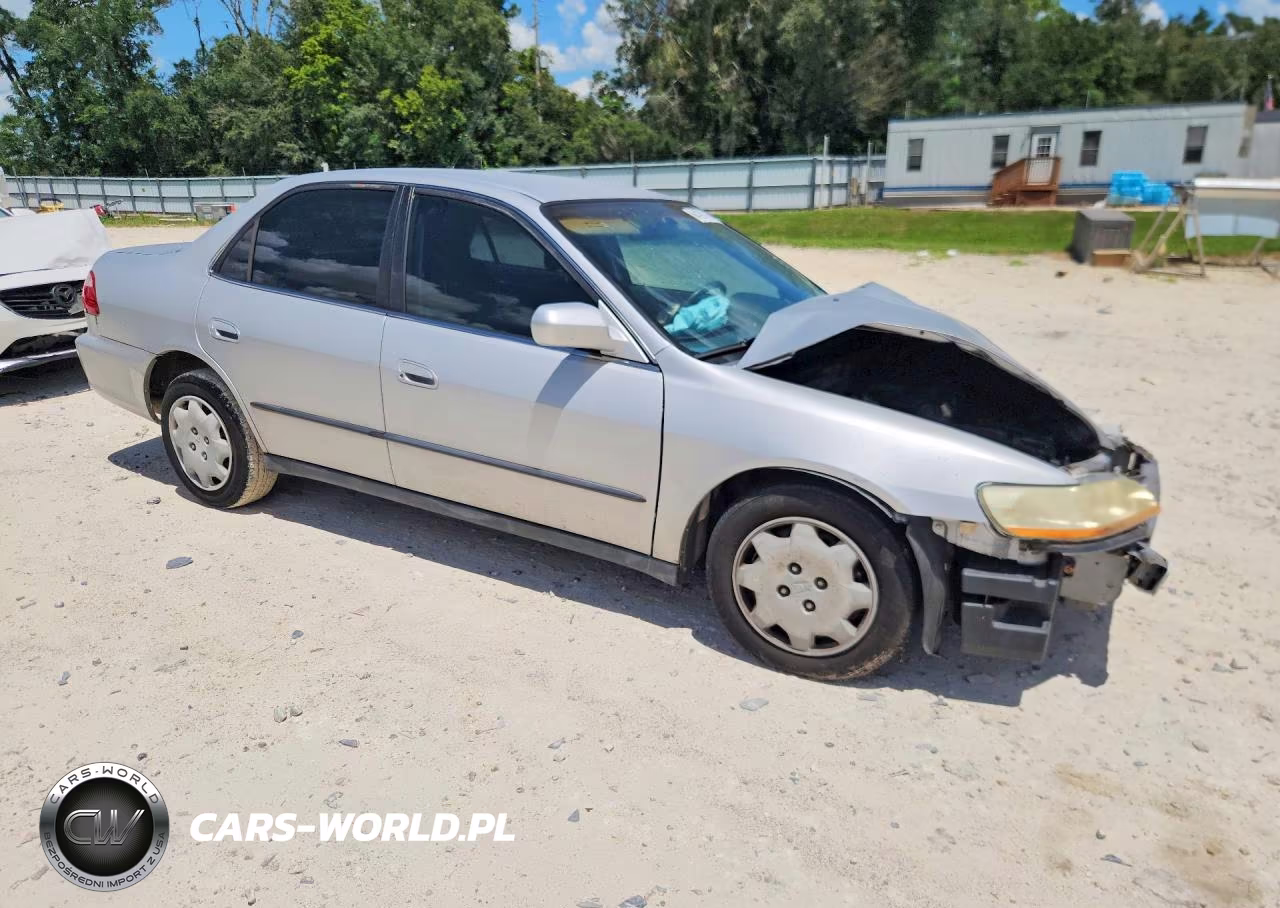 1998 Honda Accord Lx VIN:1HGCG5649WA253063 - 4