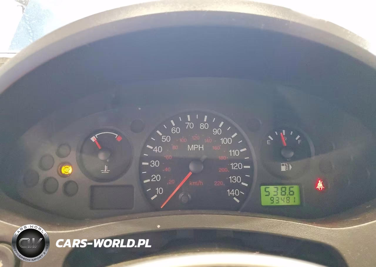 2007 Ford Focus Zx3 VIN:1FAHP31N17W306955 - 9
