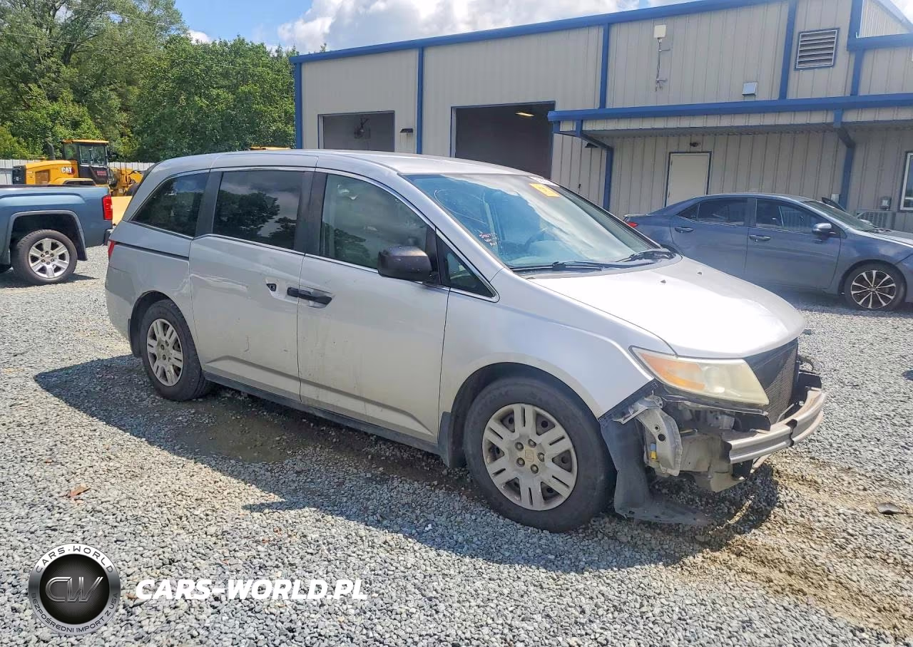 2013 Honda Odyssey Lx VIN:5FNRL5H25DB048134 - 4