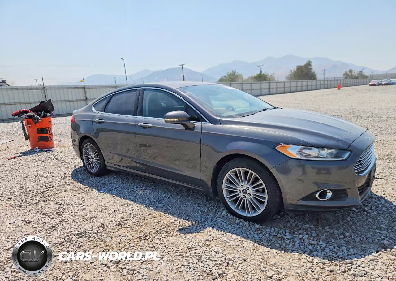 2015 Ford Fusion Se VIN:3FA6P0H92FR136945 - 4