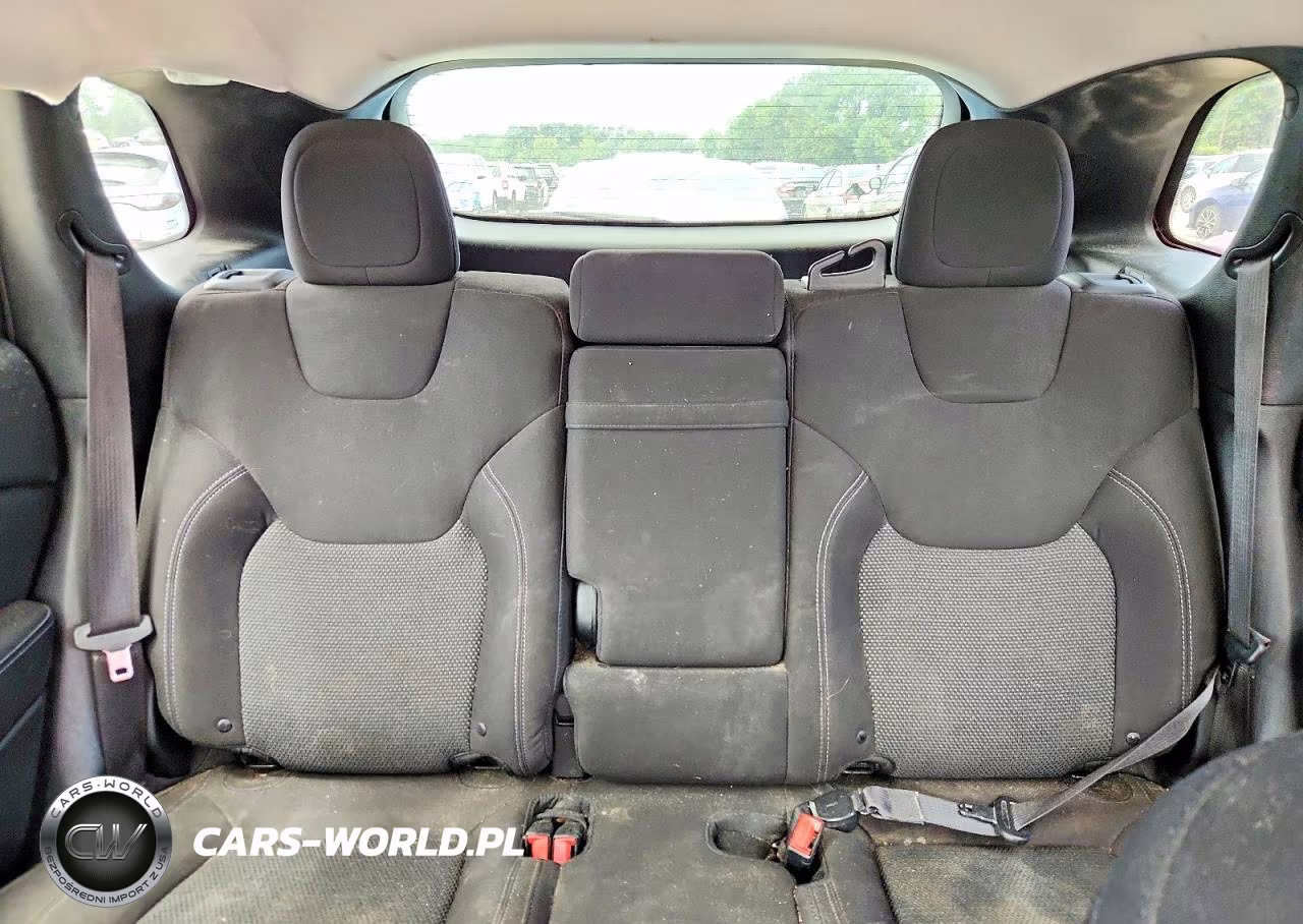 2019 Jeep Cherokee Latitude VIN:1C4PJLCB4KD301022 - 10