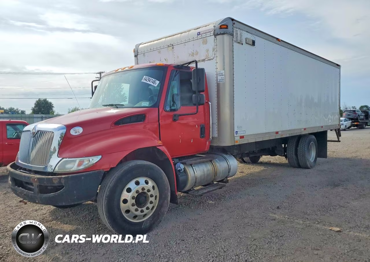 2017 International 4300 Box Truck – zdjęcie 1 z 13