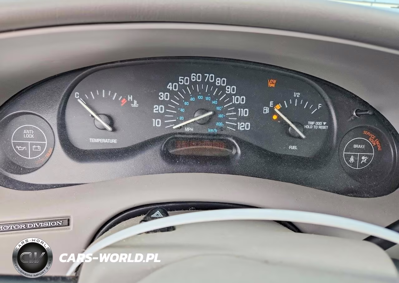 2002 Buick Century Custom VIN:2G4WS52J121183225 - 9