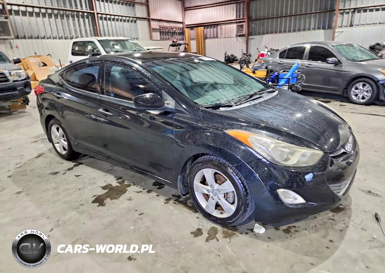 2013 Hyundai Elantra Gls VIN:5NPDH4AE6DH427882 - 4