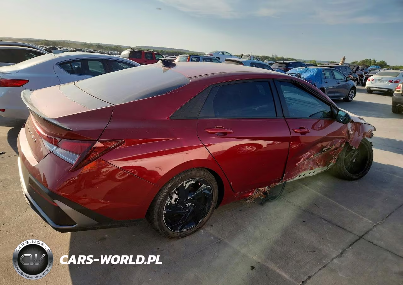 2026 Hyundai Elantra Sel Sport VIN:KMHLM4DG6TU143446 - 3