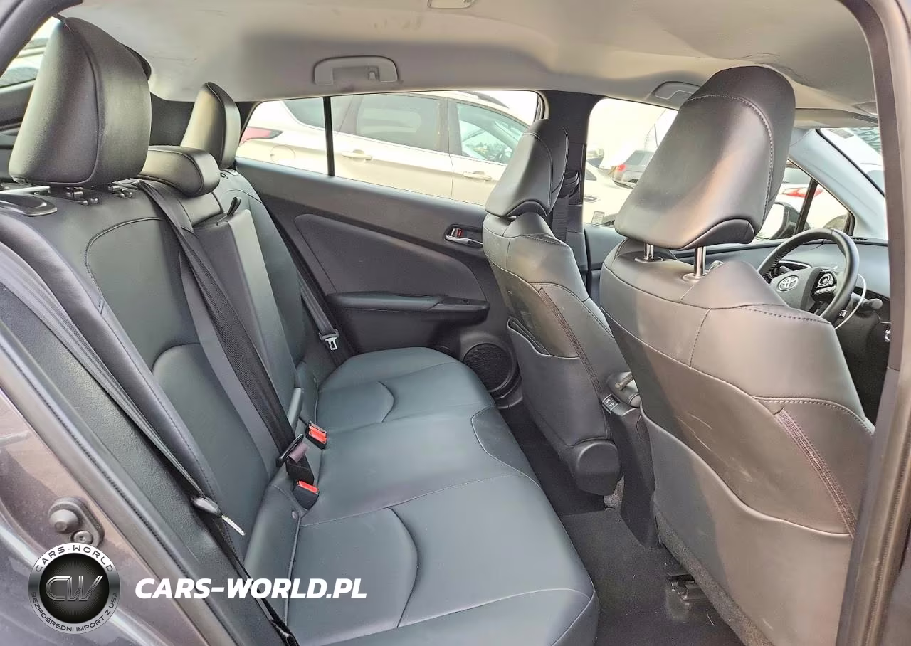 2020 Toyota Prius Xle Awd-E VIN:JTDL9RFU4L3013774 - 10