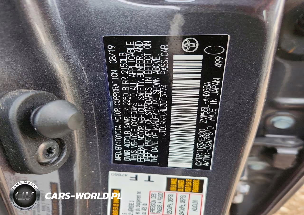 2020 Toyota Prius Xle Awd-E VIN:JTDL9RFU4L3013774 - 12