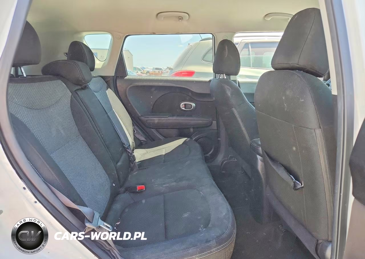 2019 Kia Soul + VIN:KNDJP3A51K7664135 - 10