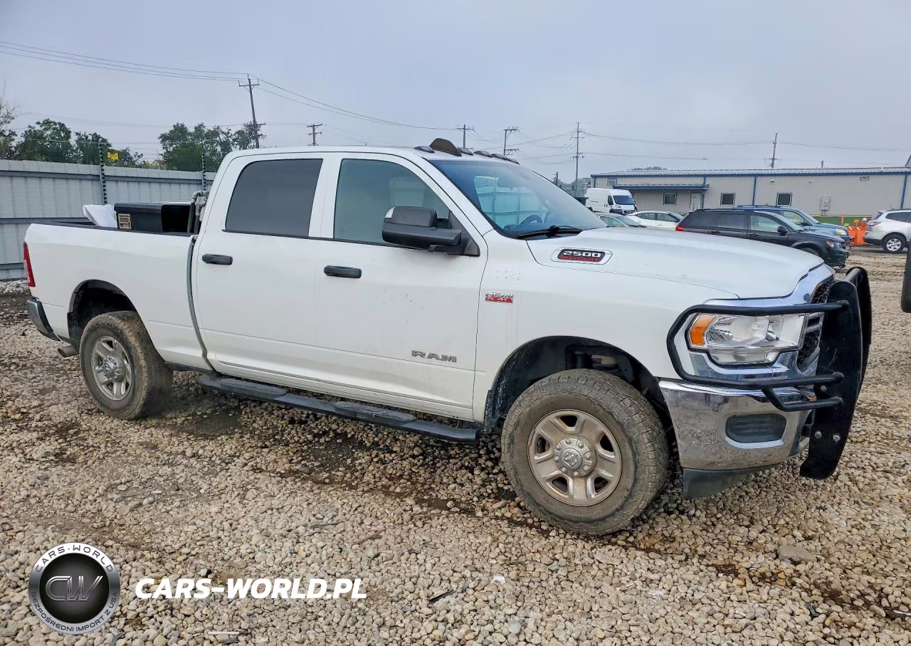 2022 Ram 2500 Tradesman VIN:3C6UR5CJXNG367796 - 4