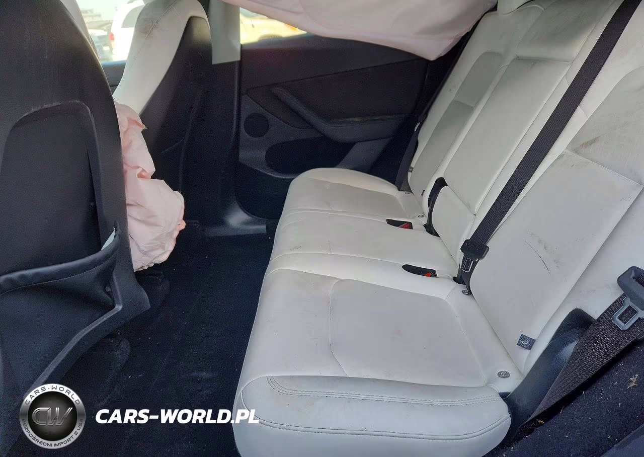 2025 Tesla Model Y VIN:7SAYGDED0SF315549 - 11