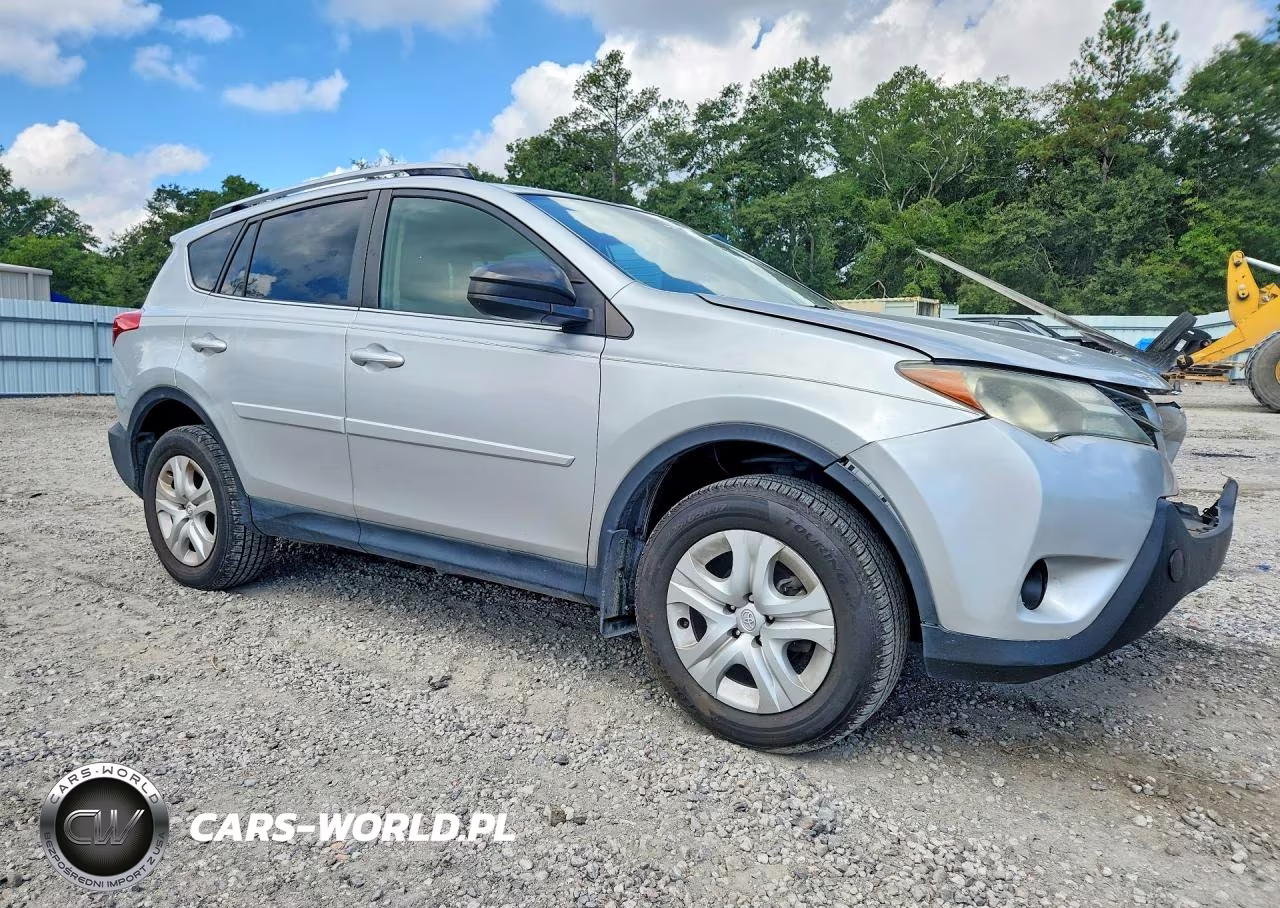 2015 Toyota Rav4 Le VIN:JTMZFREV9FJ042538 - 4