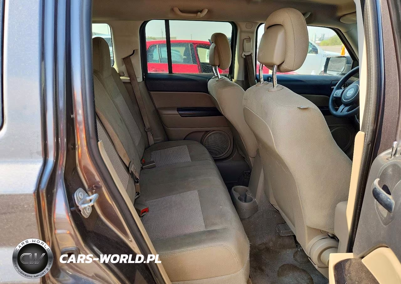 2016 Jeep Patriot Sport VIN:1C4NJPBB5GD801164 - 10
