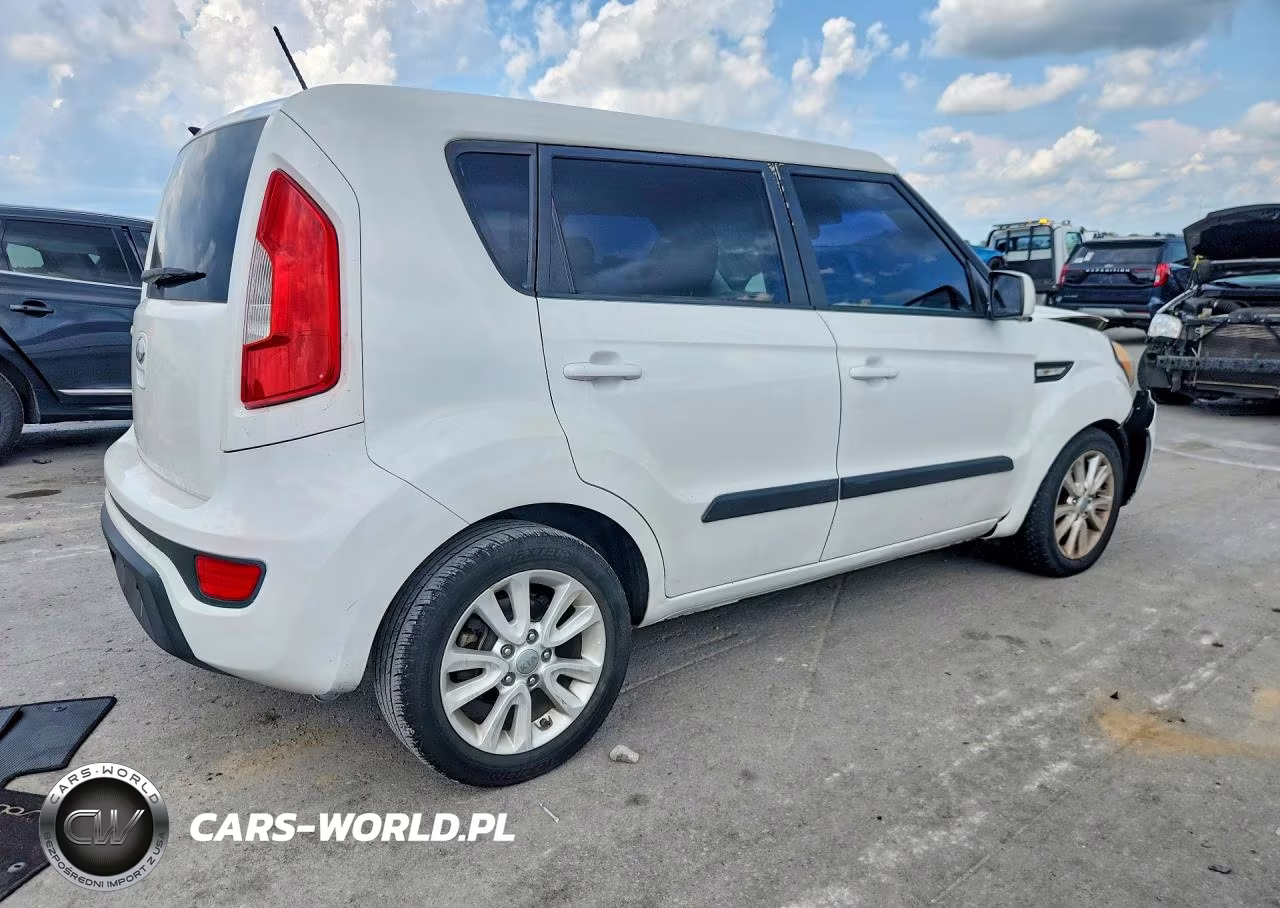 2013 Kia Soul Base VIN:KNDJT2A51D7759285 - 3