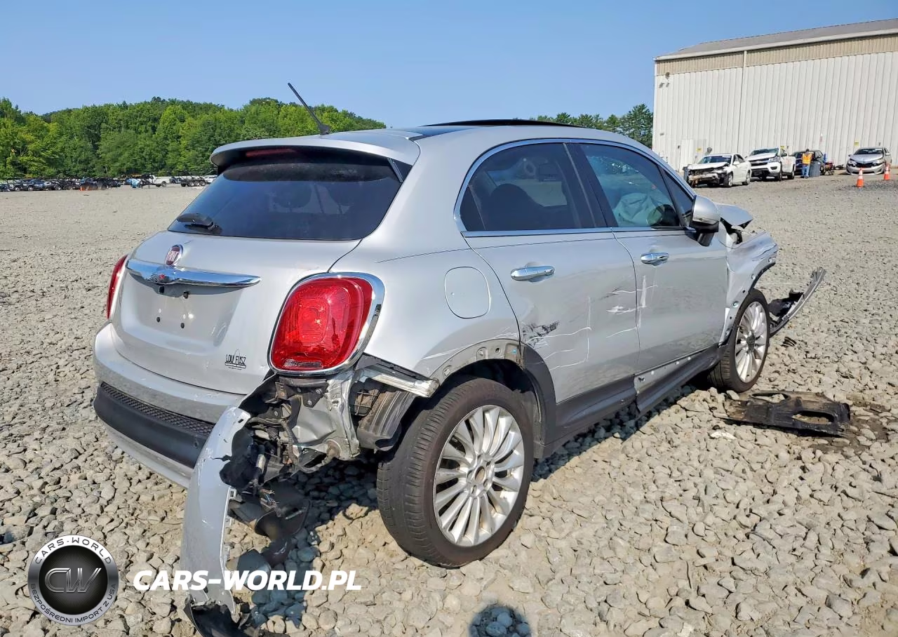 2016 Fiat 500X Lounge VIN:ZFBCFXDT8GP389192 - 3
