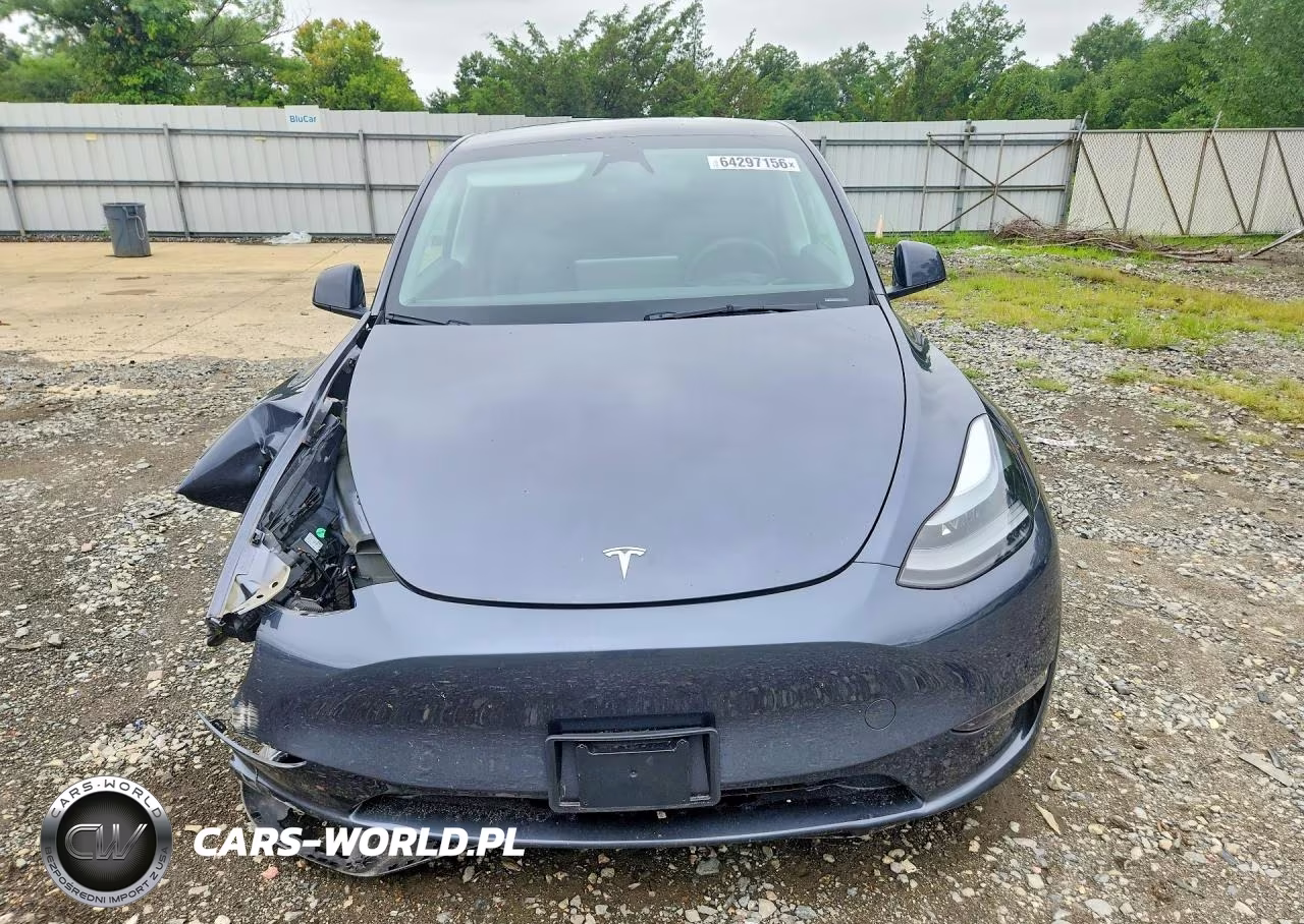 2023 Tesla Model Y VIN:7SAYGDEE2PF892258 - 5