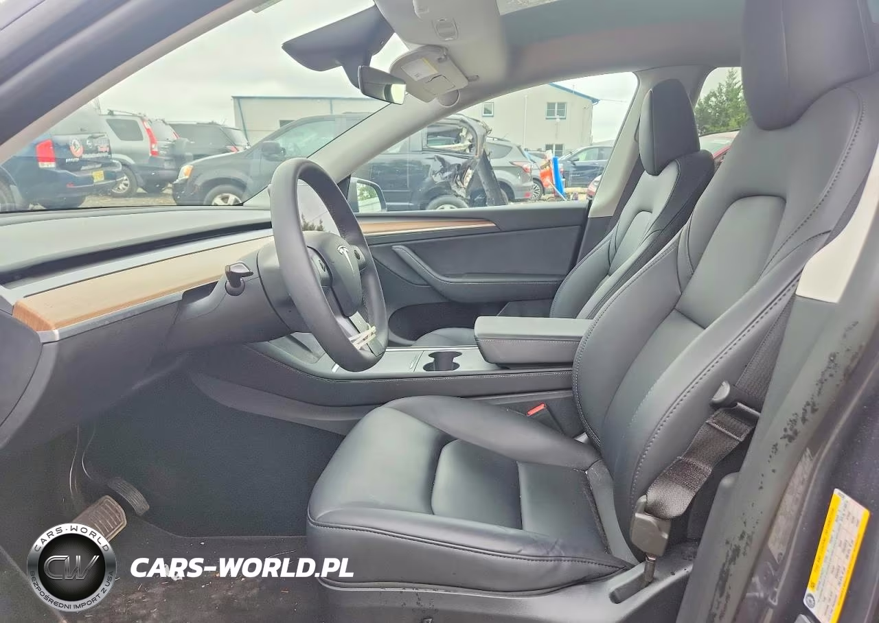 2023 Tesla Model Y VIN:7SAYGDEE2PF892258 - 7