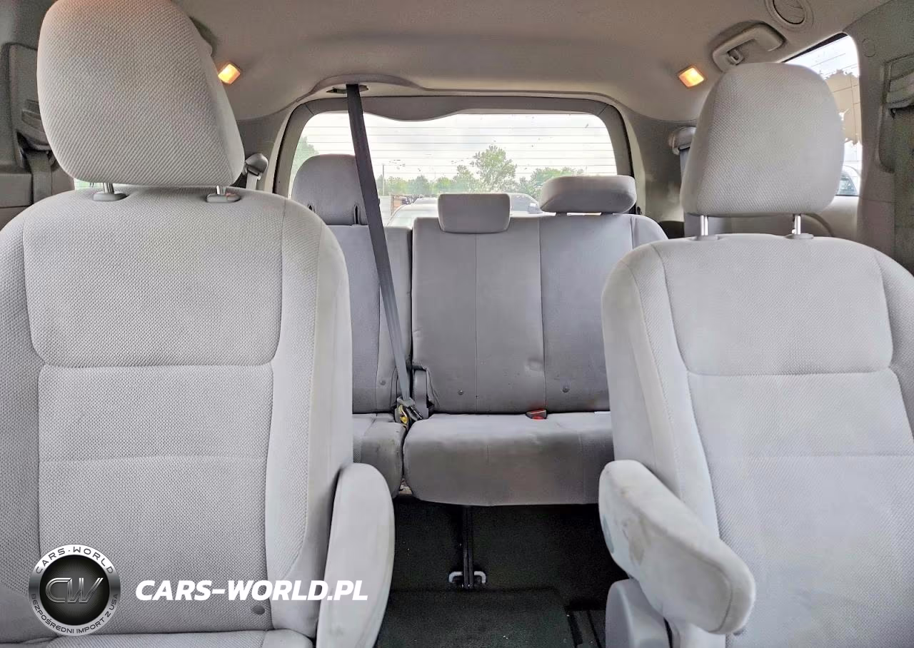 2017 Toyota Sienna L 7-Passenger VIN:5TDZZ3DC1HS803895 - 10