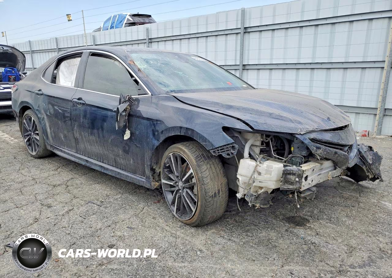 2019 Toyota Camry Xse VIN:4T1B61HK2KU827833 - 4