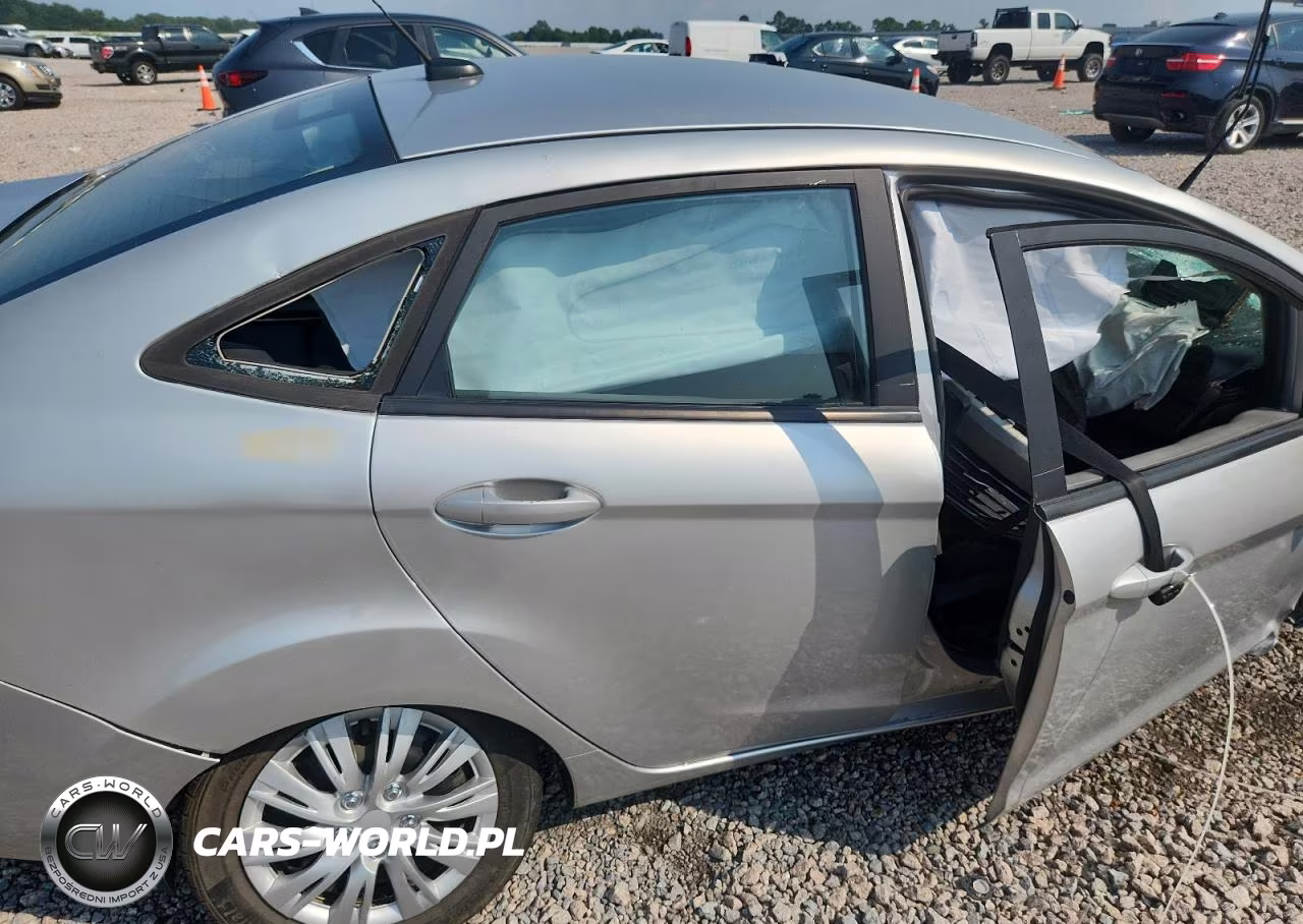 2017 Ford Fiesta S VIN:3FADP4AJ1HM145882 - 10