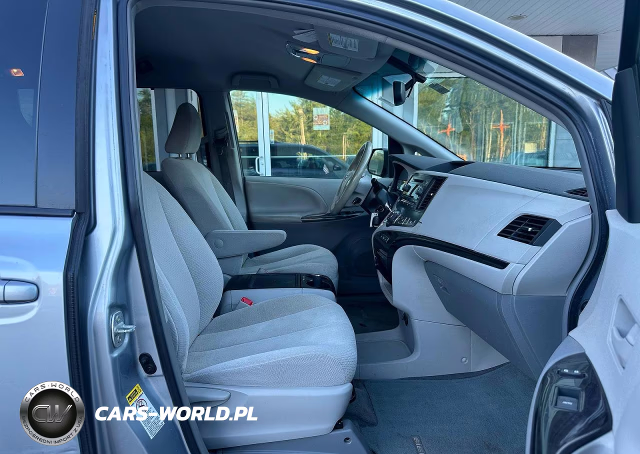 2014 Toyota Sienna Le VIN:5TDKK3DCXES478665 - 5