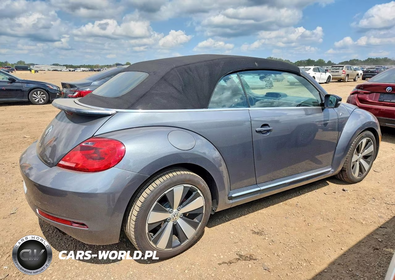 2015 Volkswagen Beetle R-Line VIN:3VW7T7AT6FM803745 - 3