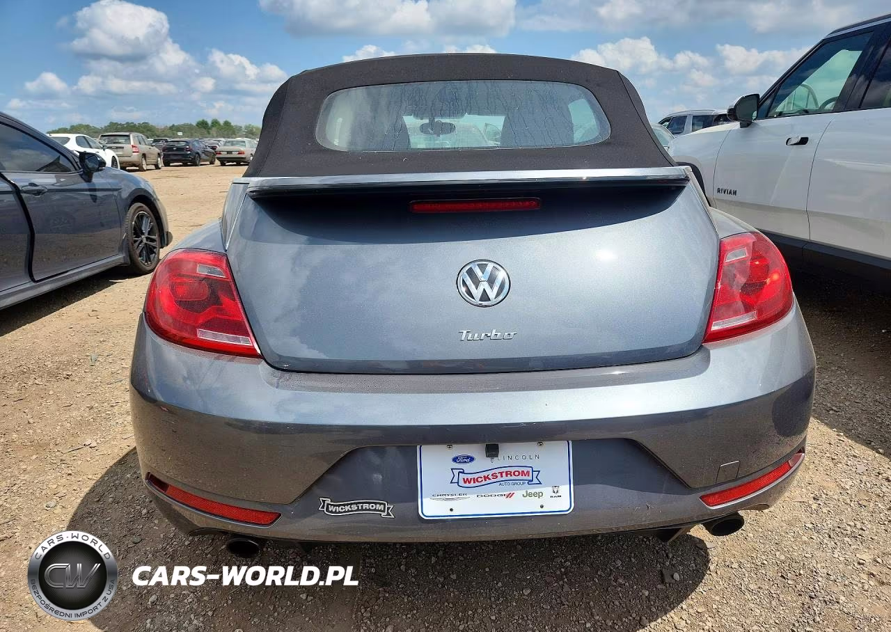 2015 Volkswagen Beetle R-Line VIN:3VW7T7AT6FM803745 - 6