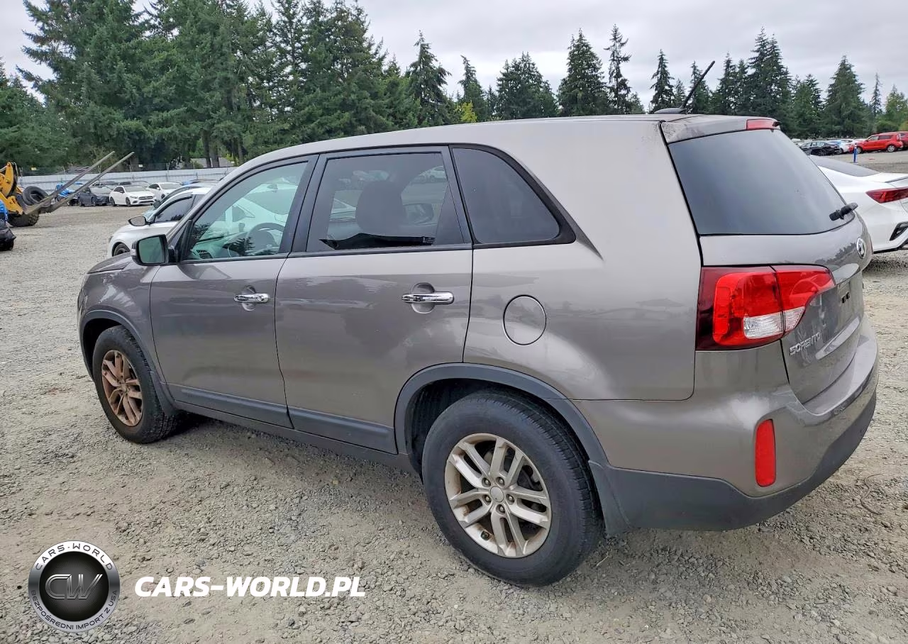 2015 Kia Sorento Lx VIN:5XYKT3A67FG557107 - 2