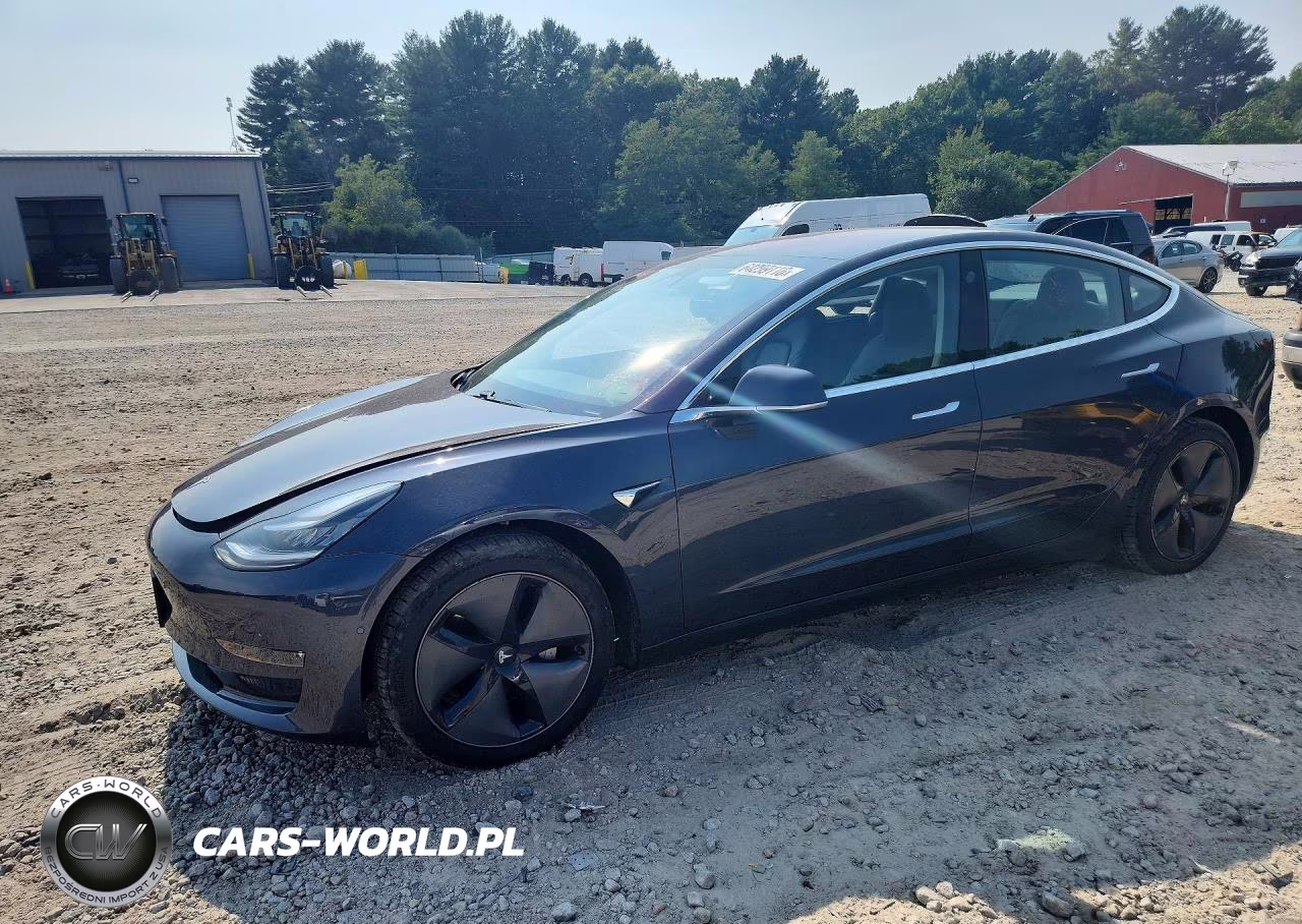 2018 Tesla Model 3 – zdjęcie 1 z 13