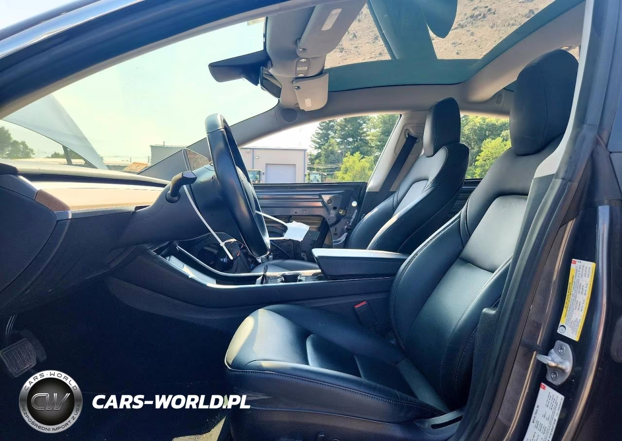 2018 Tesla Model 3 VIN:5YJ3E1EB4JF119199 - 7
