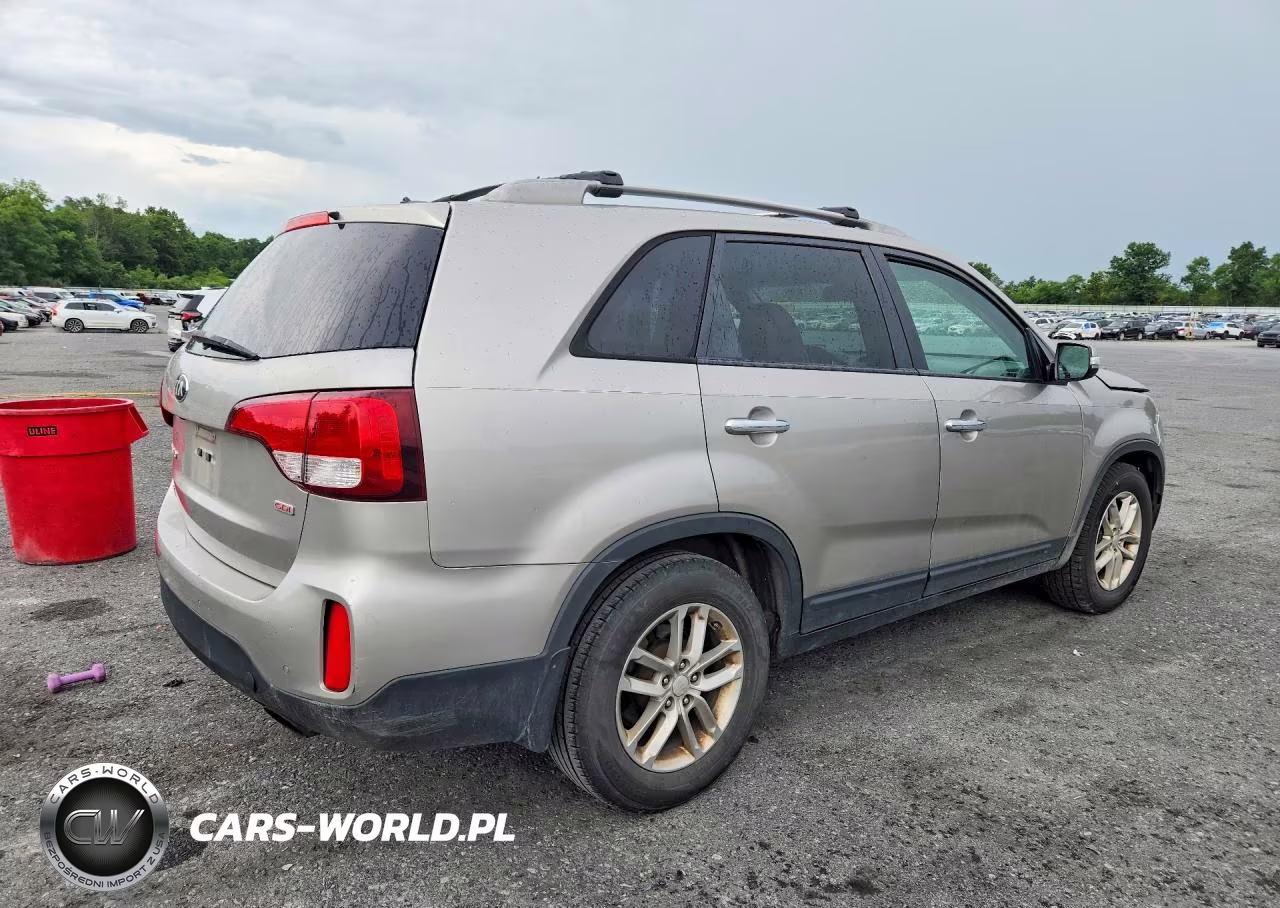 2015 Kia Sorento Lx VIN:5XYKT4A67FG575483 - 3