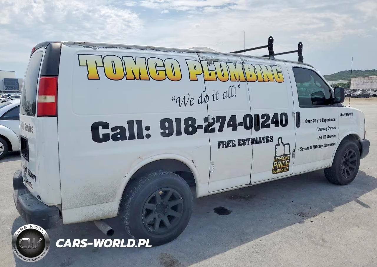 2010 Chevrolet Express G1500 VIN:1GCUGADX1A1102462 - 3