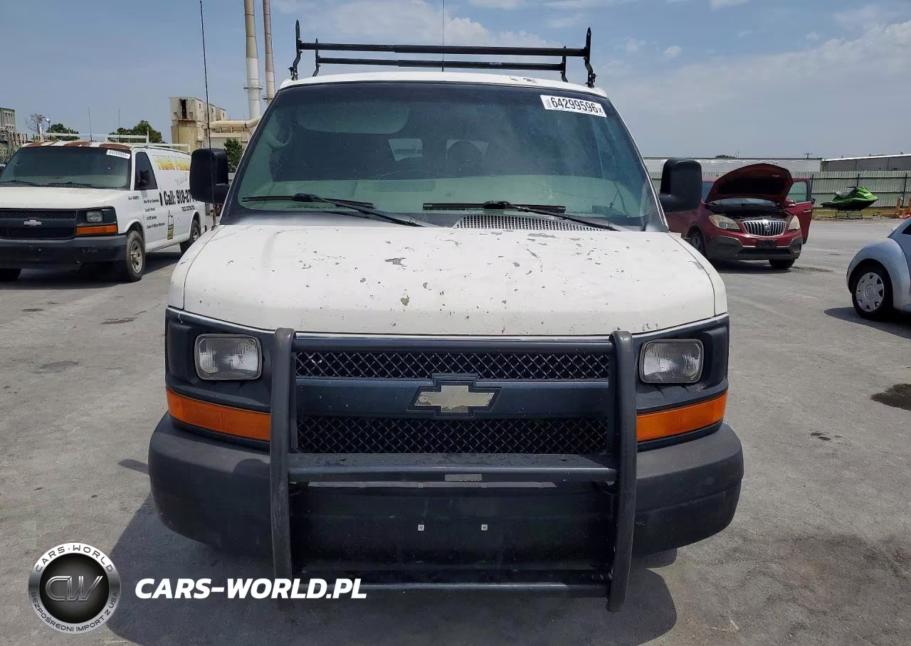 2010 Chevrolet Express G1500 VIN:1GCUGADX1A1102462 - 5