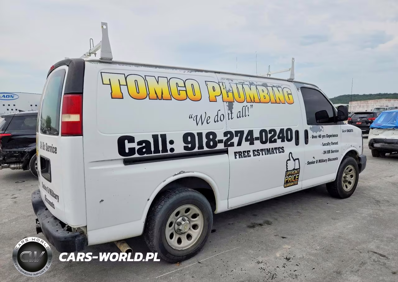 2010 Chevrolet Express G1500 VIN:1GCUGADX0A1128518 - 3