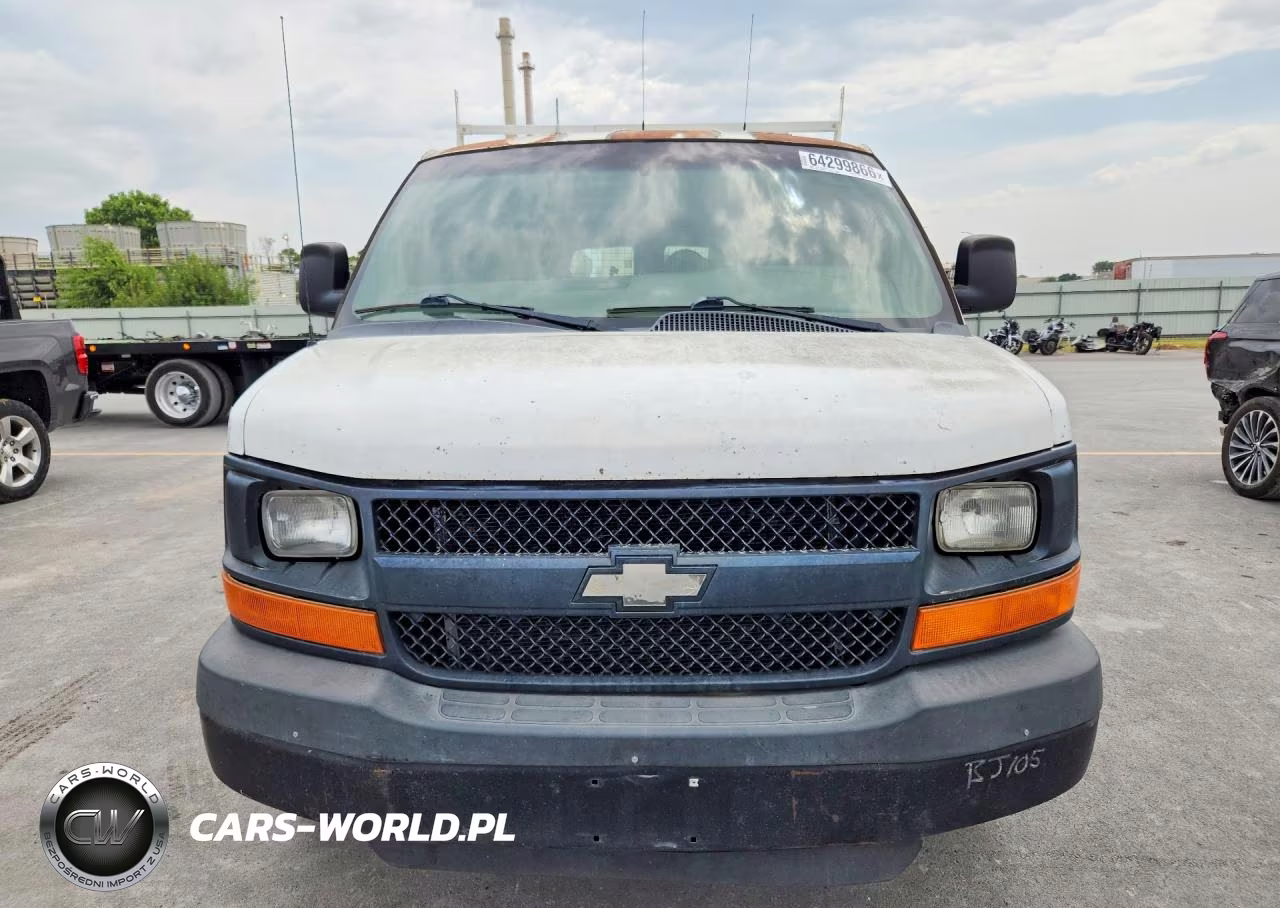 2010 Chevrolet Express G1500 VIN:1GCUGADX0A1128518 - 5