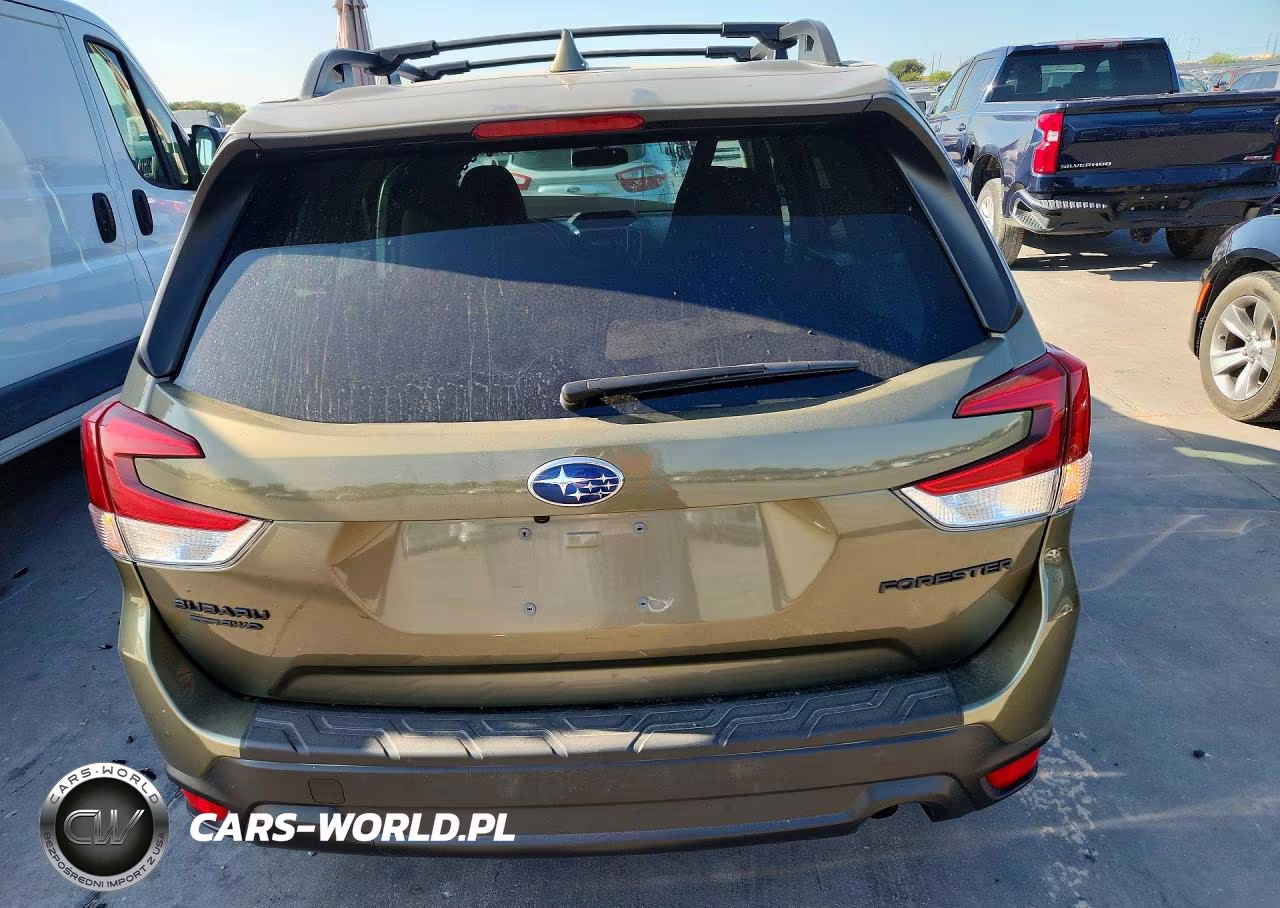 2023 Subaru Forester Premium VIN:JF2SKADC5PH463763 - 6