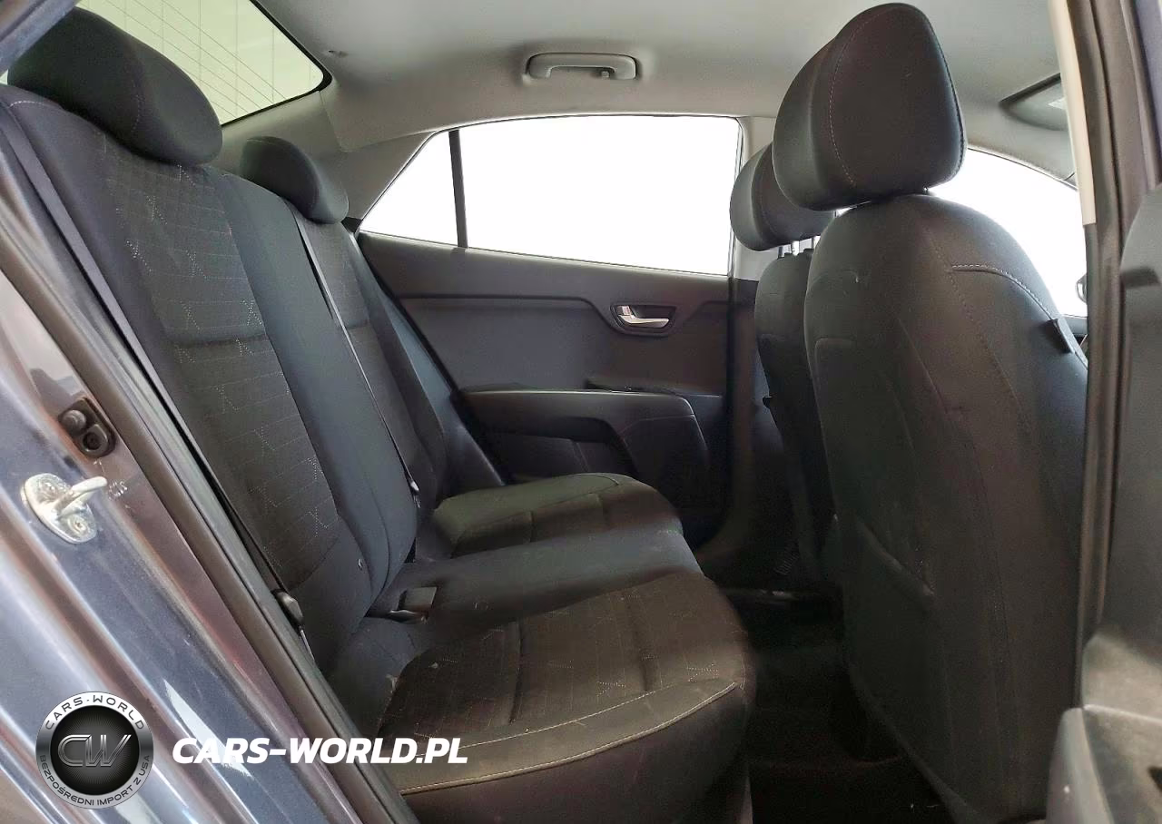 2020 Kia Rio S VIN:3KPA24AD2LE260595 - 10