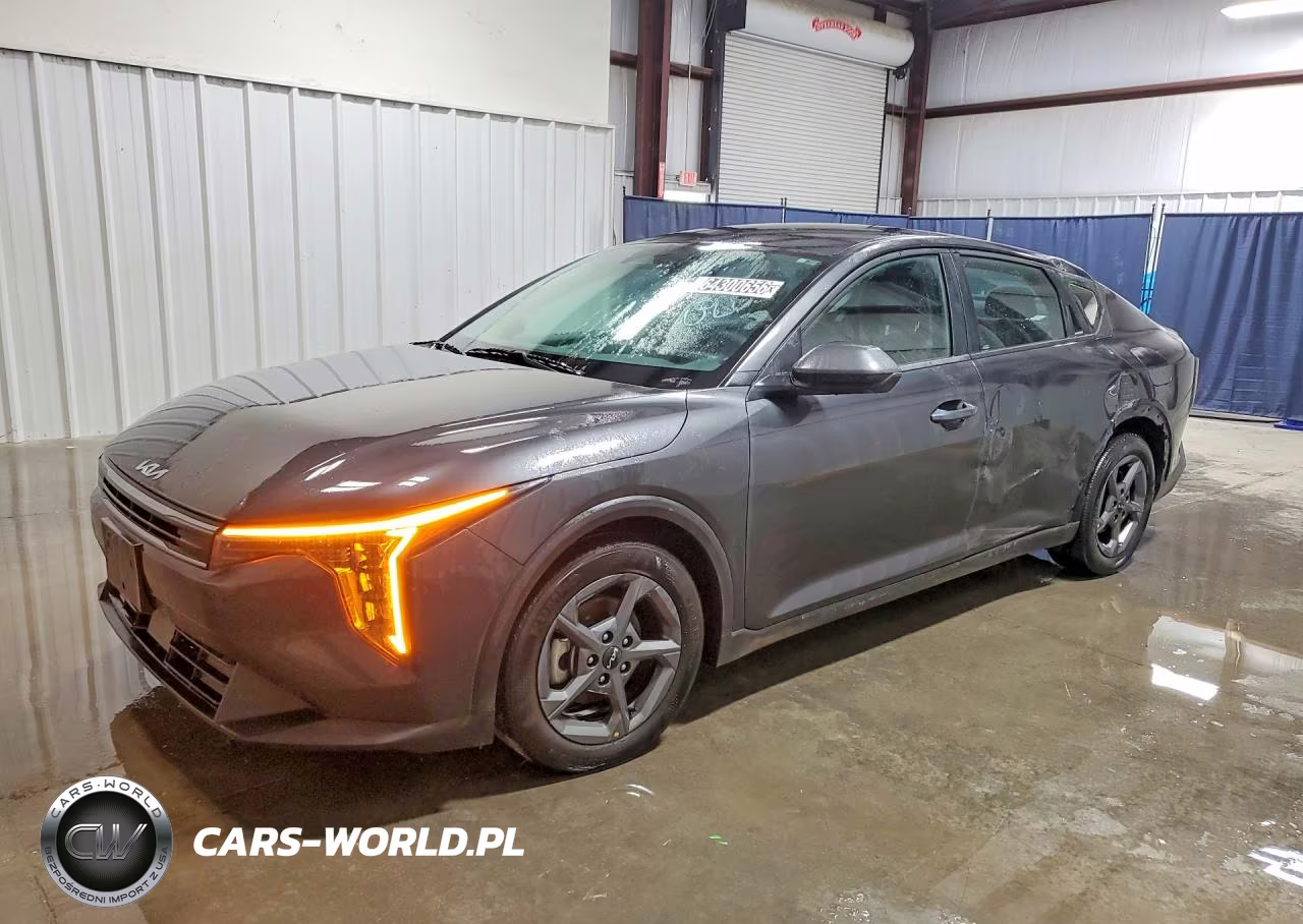 2025 Kia K4 Lxs – zdjęcie 1 z 12