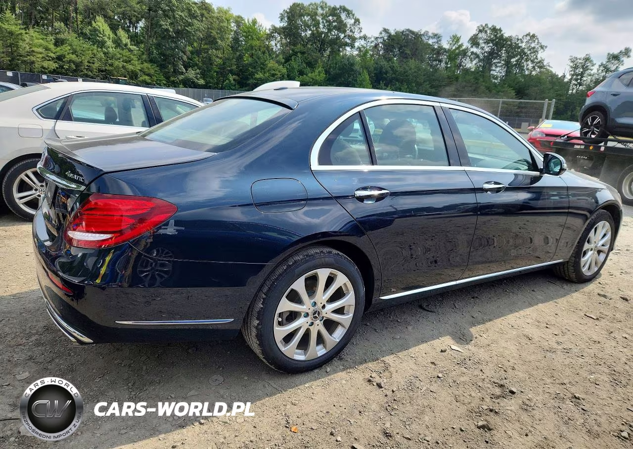 2018 Mercedes-Benz E 300 4Matic VIN:WDDZF4KB1JA365414 - 3