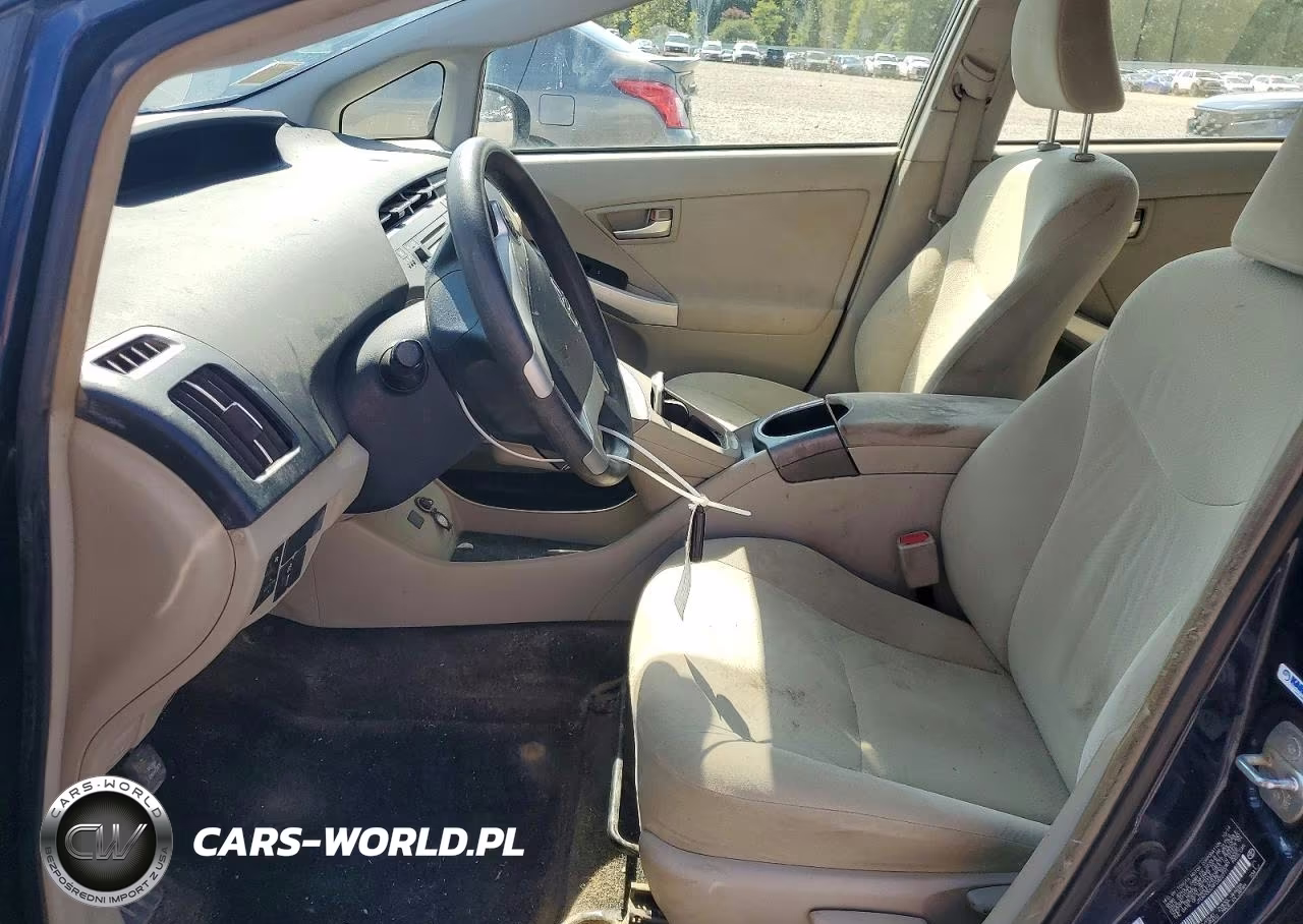 2015 Toyota Prius Two VIN:JTDKN3DU9F0422771 - 7