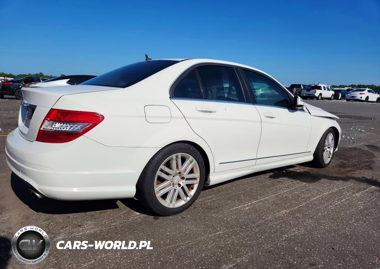 2009 Mercedes-Benz C 300 VIN:WDDGF54XX9R073179 - 3