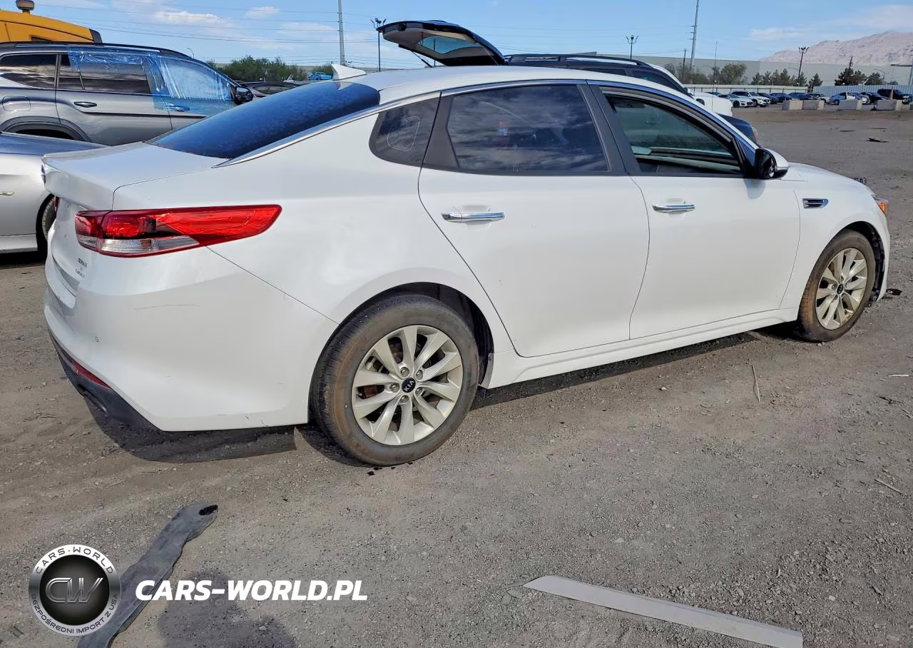 2018 Kia Optima Lx VIN:5XXGT4L38JG270984 - 3