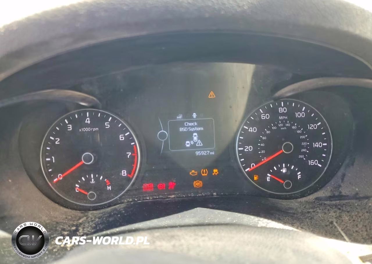 2018 Kia Optima Lx VIN:5XXGT4L38JG270984 - 9