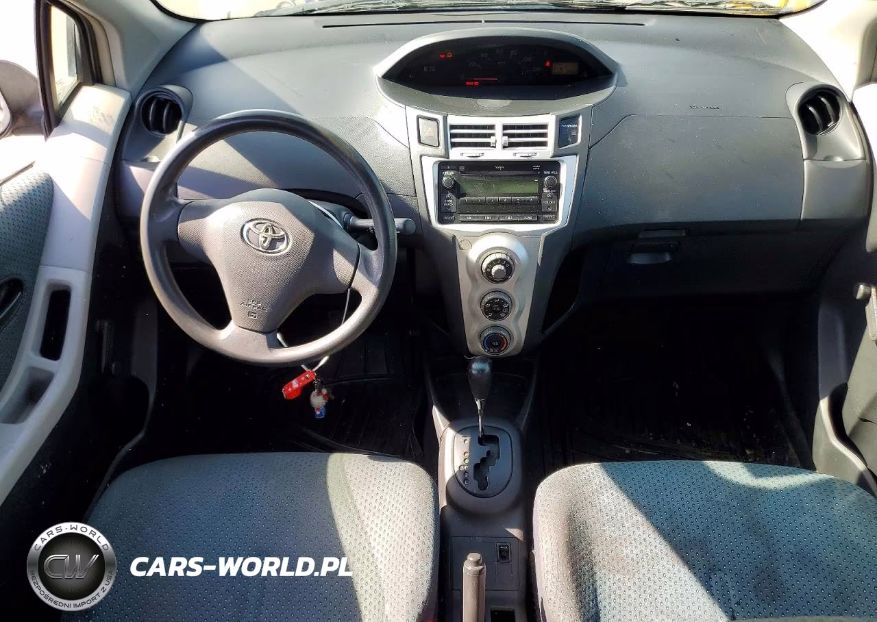 2007 Toyota Yaris Base VIN:JTDJT923X75122207 - 8