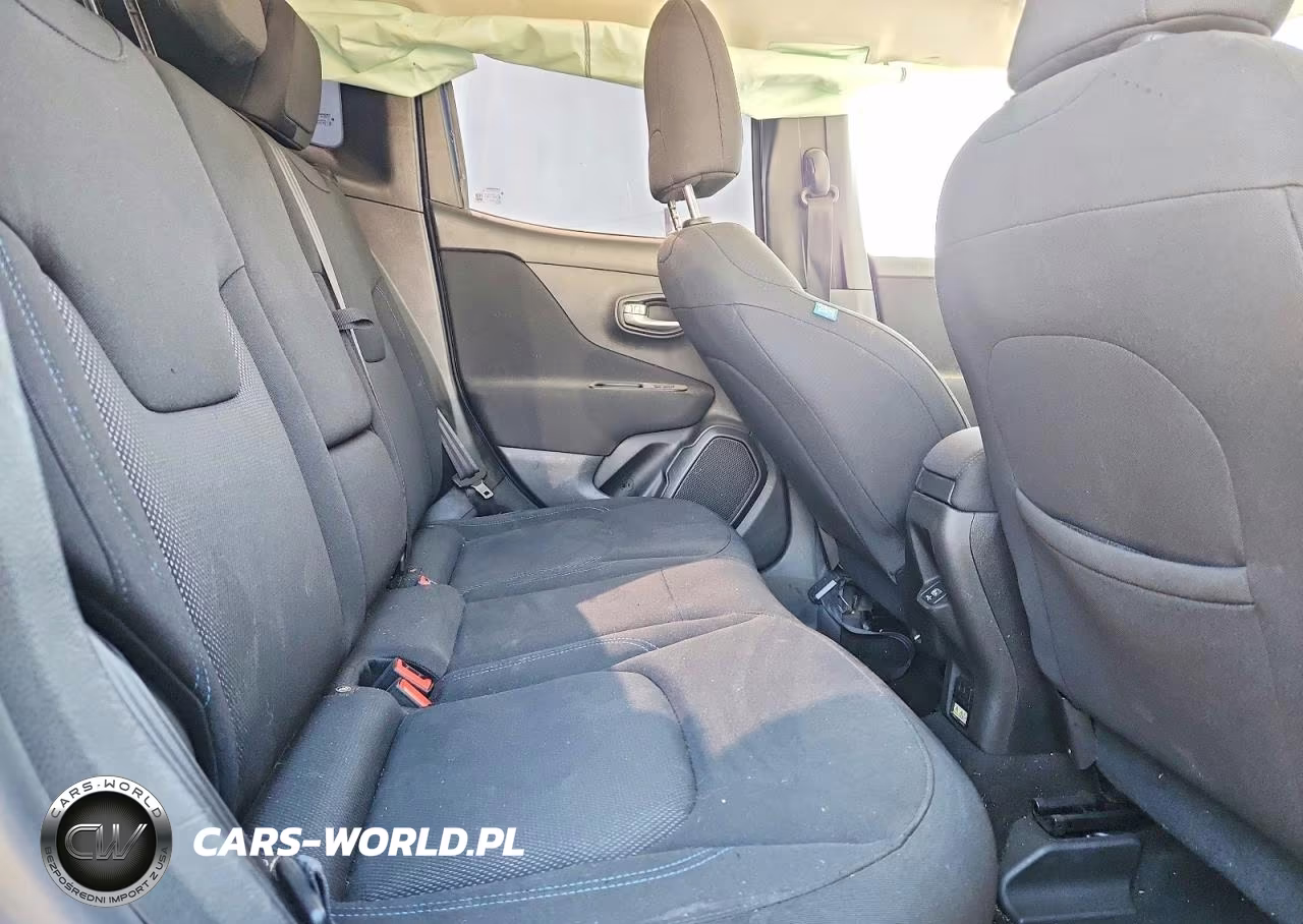 2021 Jeep Renegade Latitude VIN:ZACNJDBB4MPM70215 - 11