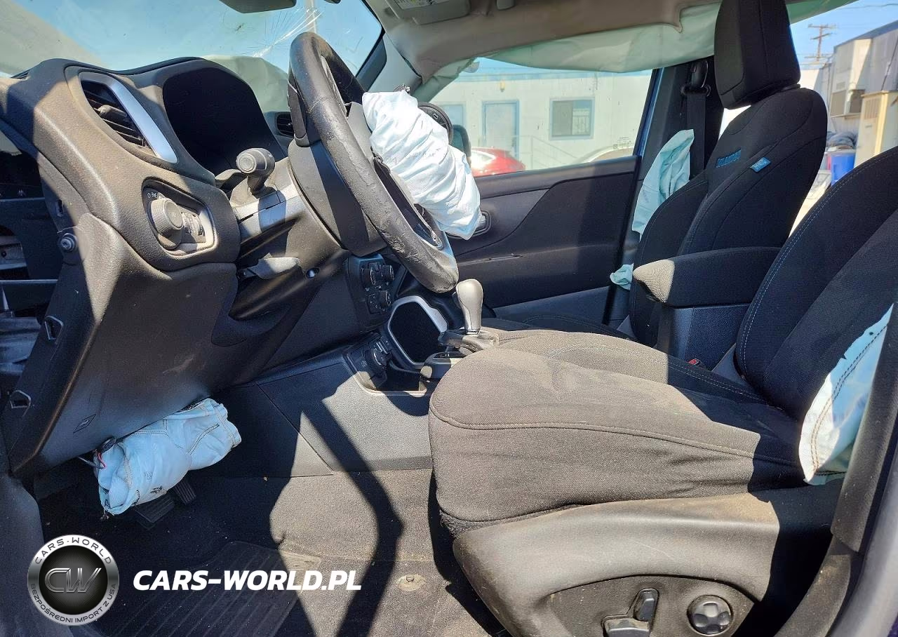 2021 Jeep Renegade Latitude VIN:ZACNJDBB4MPM70215 - 7
