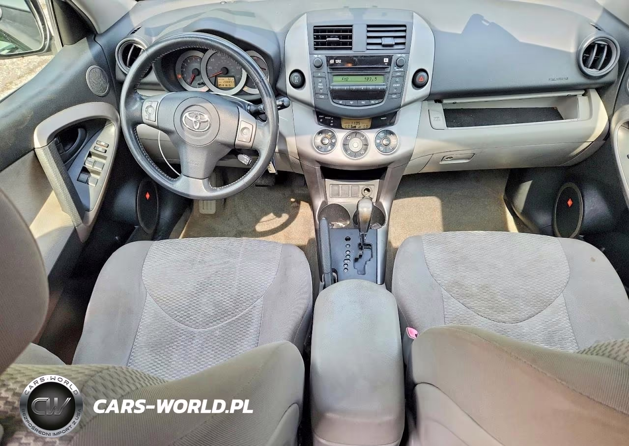 2007 Toyota Rav4 Limited VIN:JTMBD31V476045975 - 8
