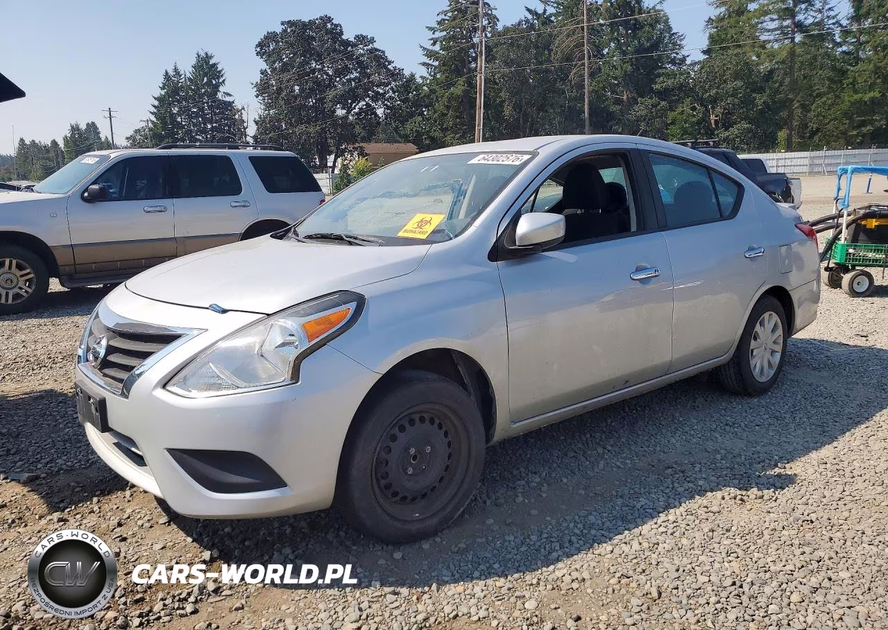 2019 Nissan Versa Sv