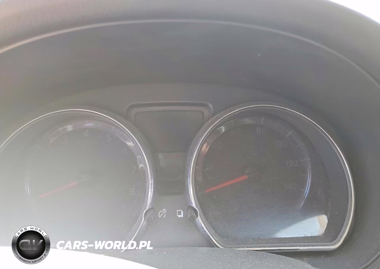 2019 Nissan Versa Sv VIN:3N1CN7AP1KL857553 - 9