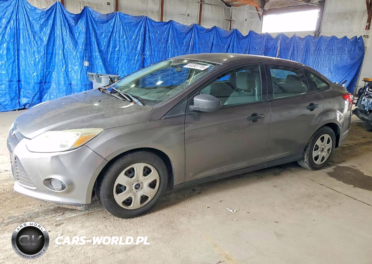 2013 Ford Focus S – zdjęcie 1 z 12